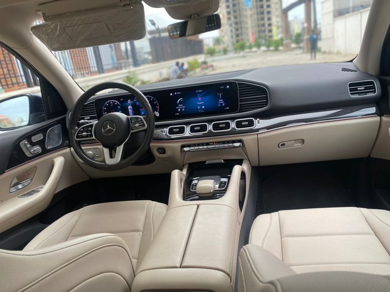 Thumbnail 11 of 2020 Mercedes-Benz GLE-Class